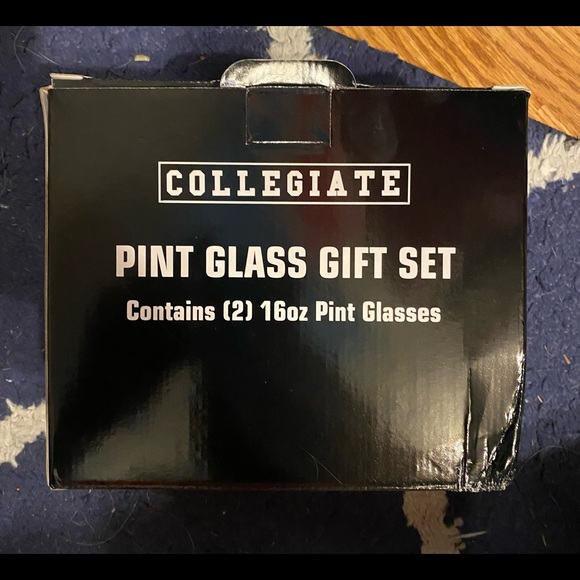 North Carolina Tar Heels Pint Glass set - Picture 3 of 3